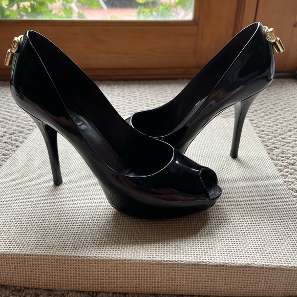 Classic Louis Vuitton - Picture 2 of 9